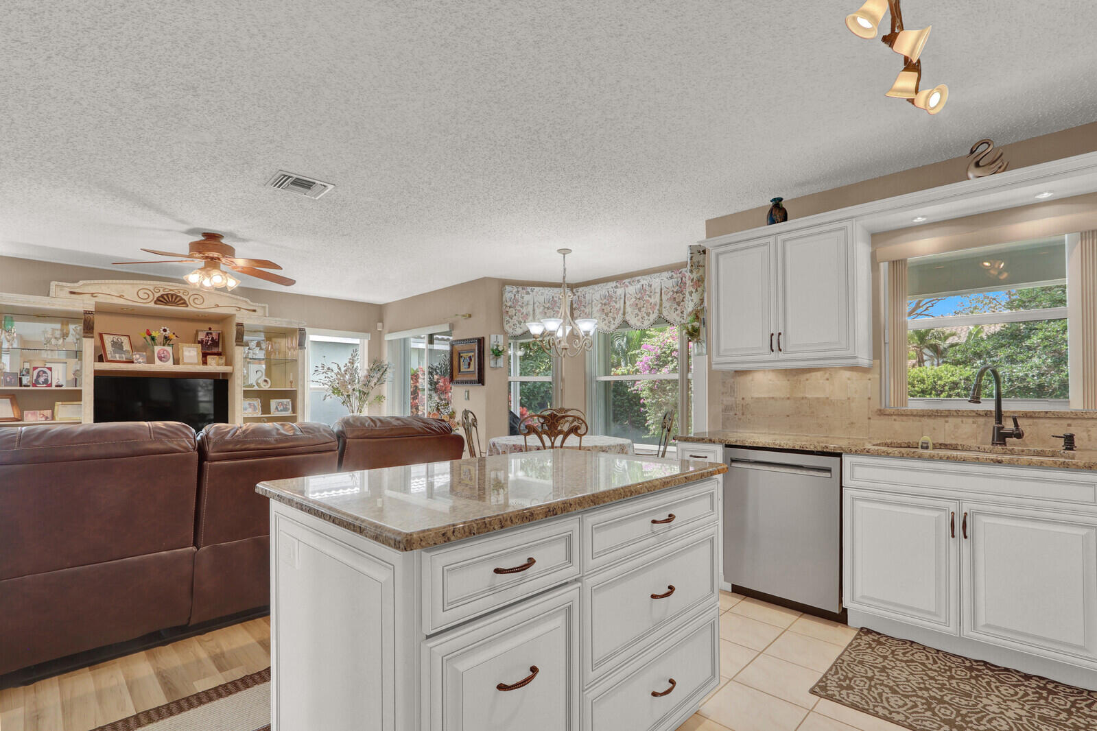 NAUTICA - Residential