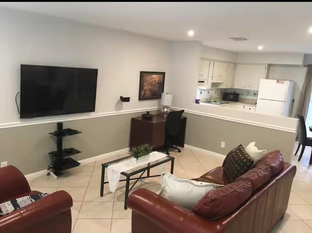 Photo of 5712 NE 17th Terrace #5712, Fort Lauderdale, FL 33334 (MLS # B26081115)
