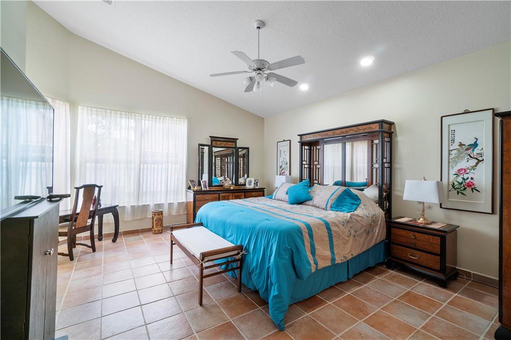 Sunset Lakes Two 166-24 B - Residential