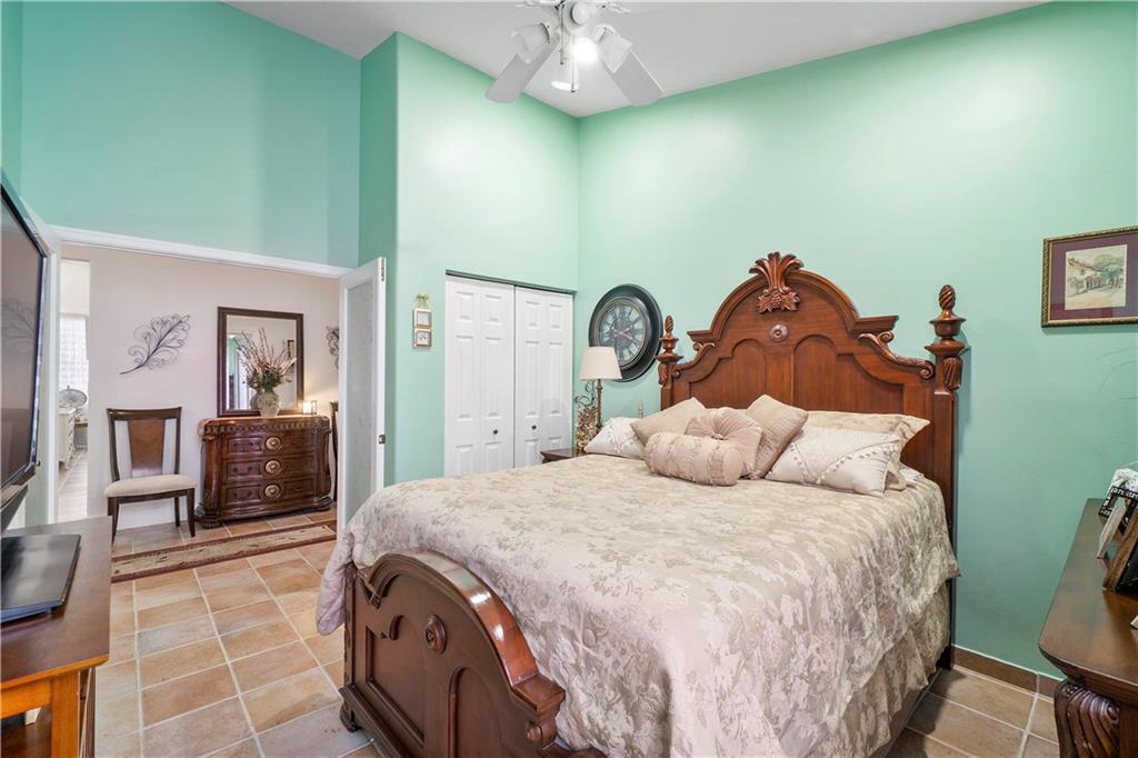 Sunset Lakes Two 166-24 B - Residential