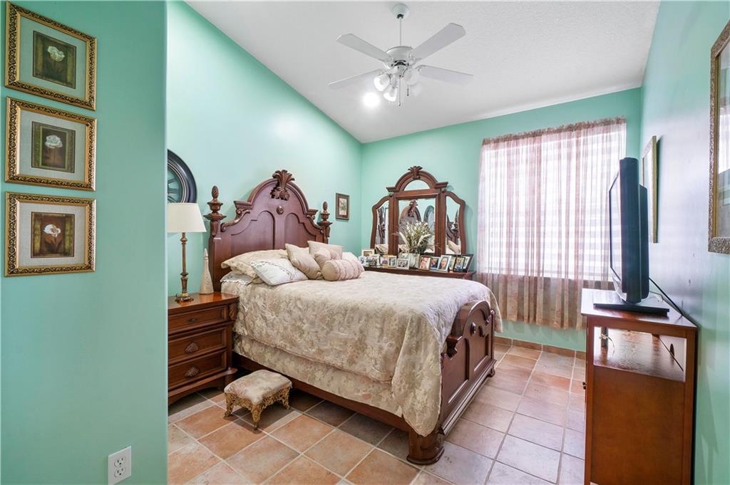 Sunset Lakes Two 166-24 B - Residential