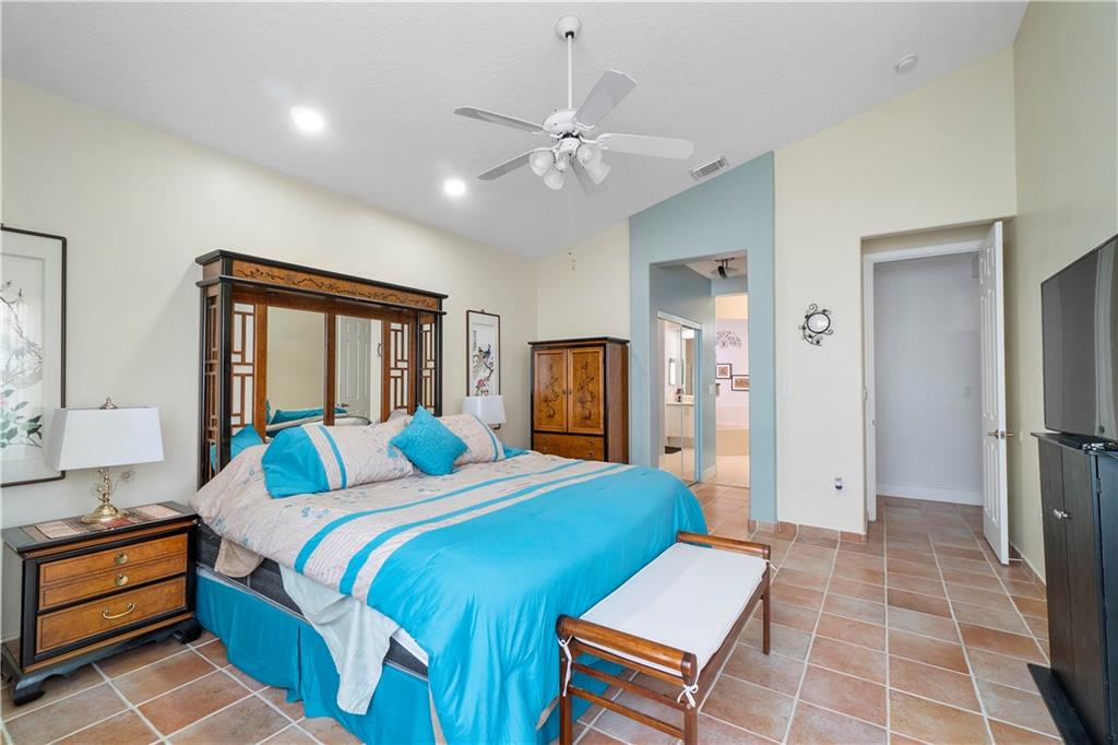 Sunset Lakes Two 166-24 B - Residential