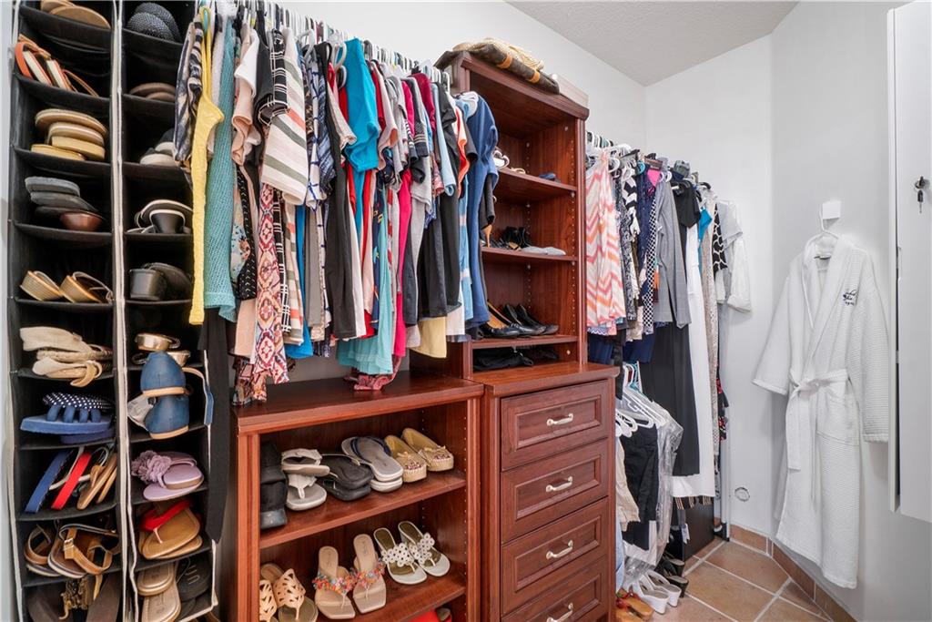 Sunset Lakes Two 166-24 B - Residential