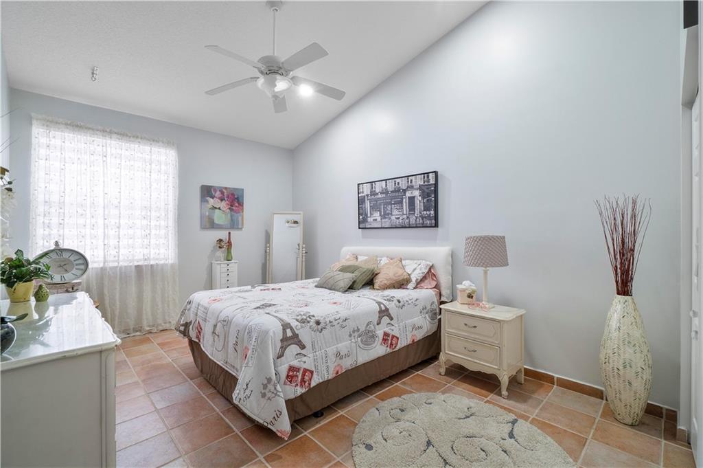 Sunset Lakes Two 166-24 B - Residential