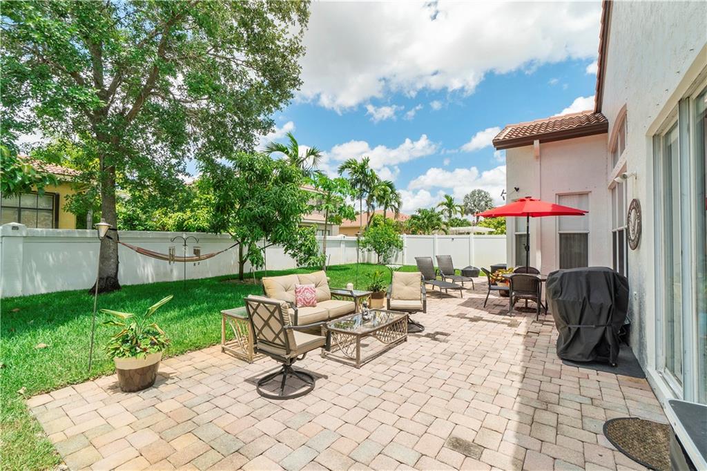 Sunset Lakes Two 166-24 B - Residential