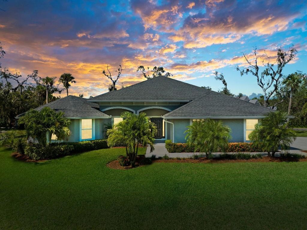Photo of 2100 Winding Creek Lane, Fort Pierce, FL 34981 (MLS # R10920748)