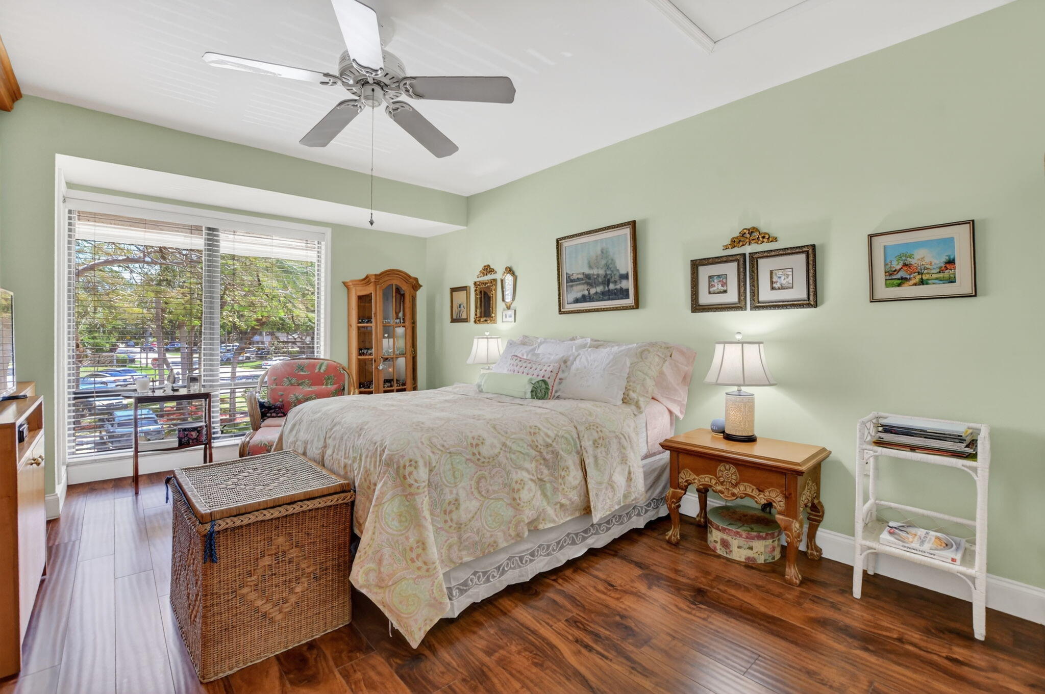 IRONWEDGE SEC II - Residential