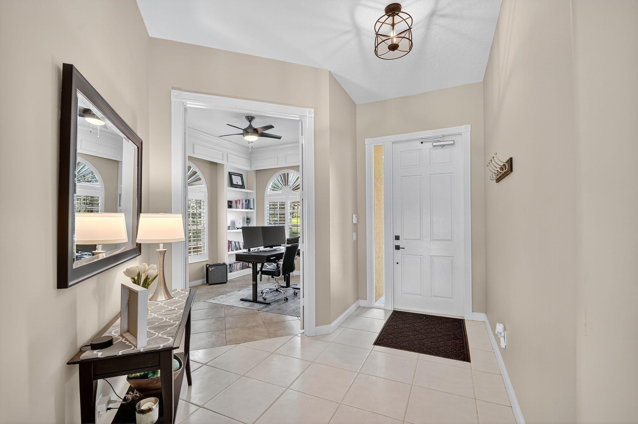 Wellington, Florida 33414, United States, 3 Bedrooms Bedrooms, ,3 BathroomsBathrooms,Residential,Pending,209613