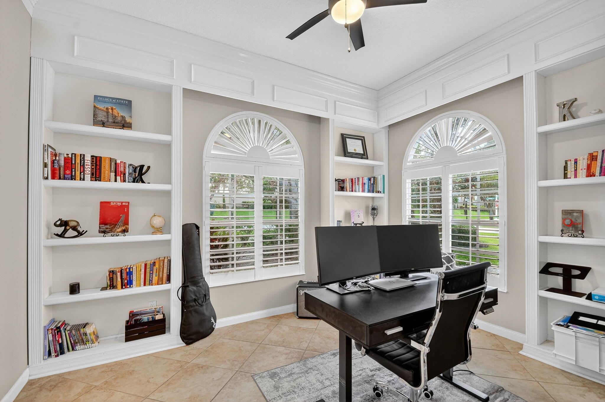 Wellington, Florida 33414, United States, 3 Bedrooms Bedrooms, ,3 BathroomsBathrooms,Residential,Pending,209613