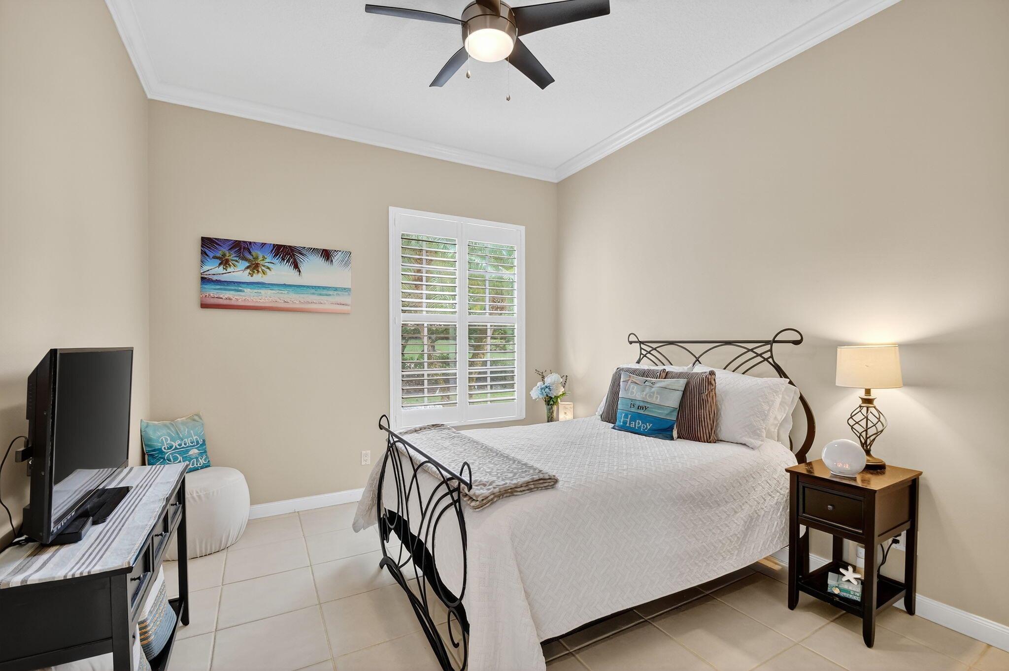 Wellington, Florida 33414, United States, 3 Bedrooms Bedrooms, ,3 BathroomsBathrooms,Residential,Pending,209613