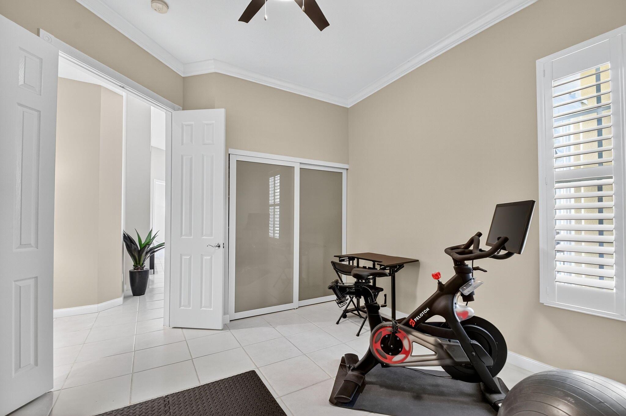 Wellington, Florida 33414, United States, 3 Bedrooms Bedrooms, ,3 BathroomsBathrooms,Residential,Pending,209613