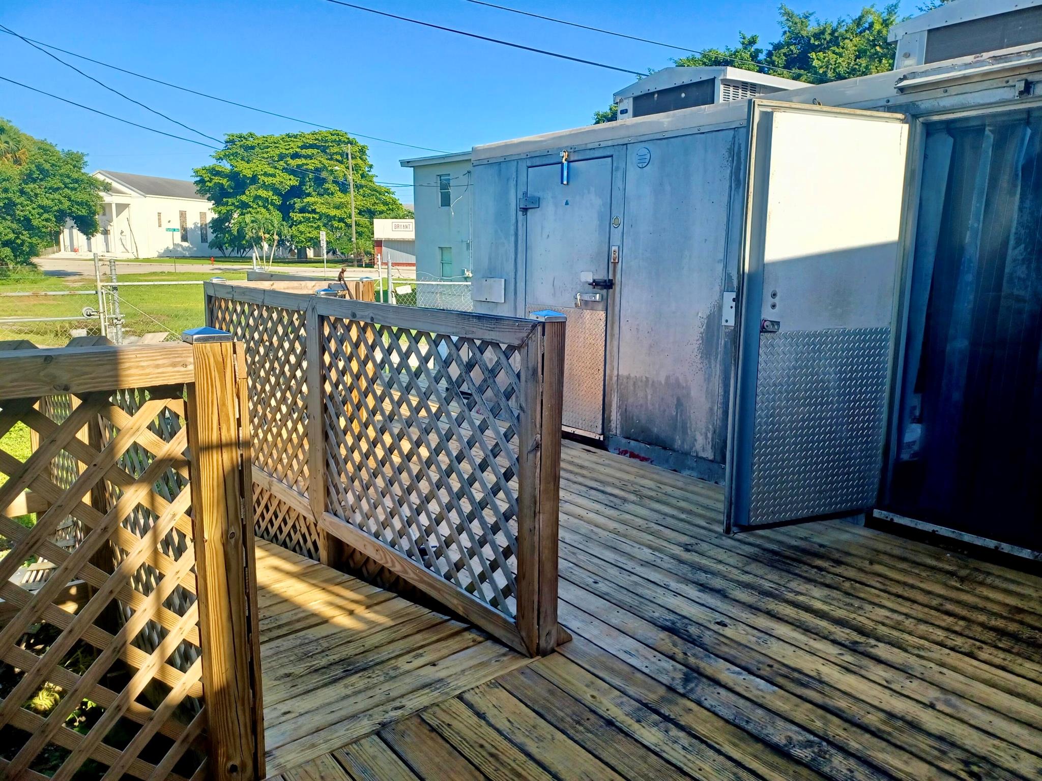 View photos, virtual tours, details... 149 S Lake Avenue