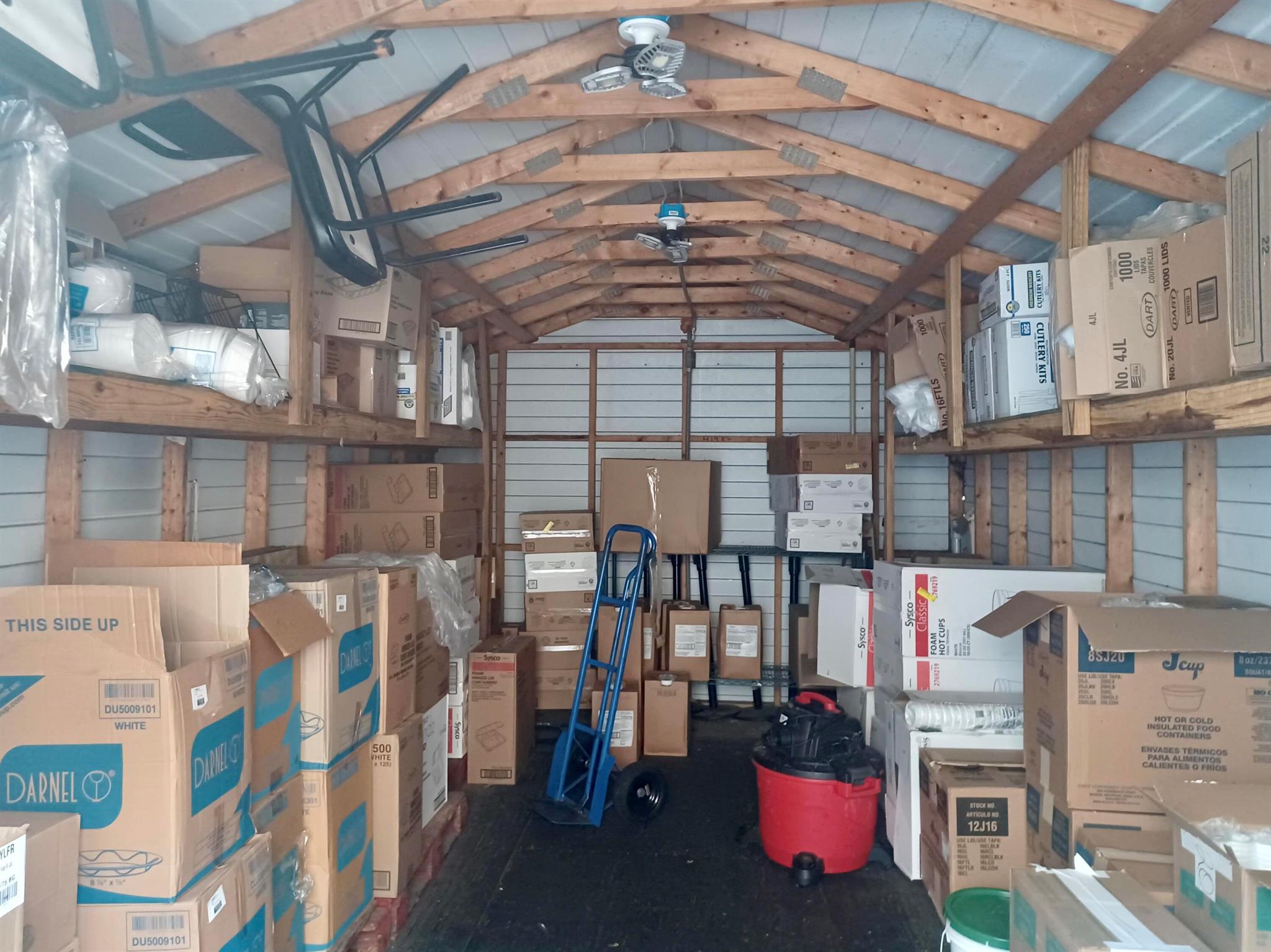 MC LARTYS - Commercial Sale