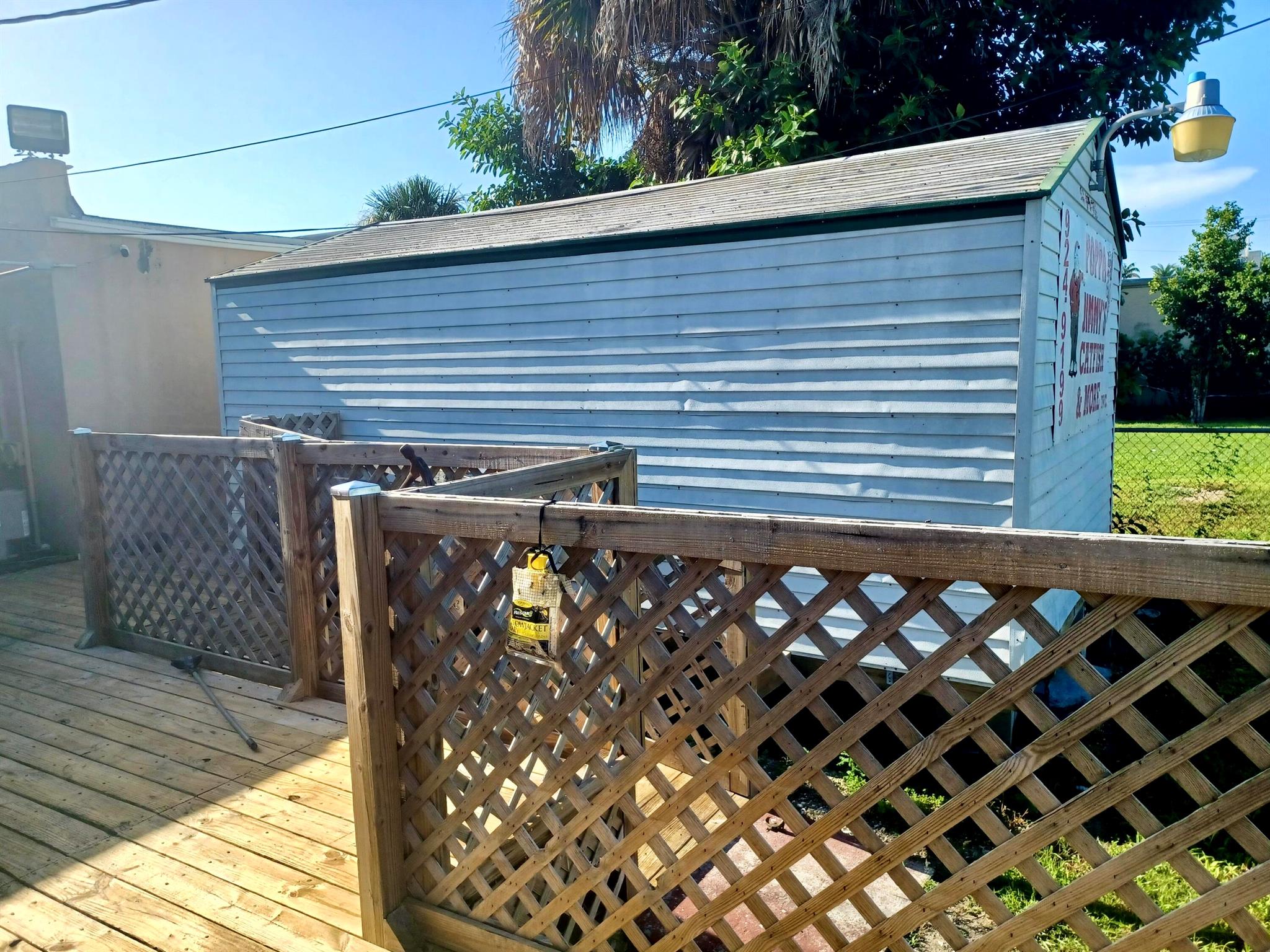 MC LARTYS - Commercial Sale