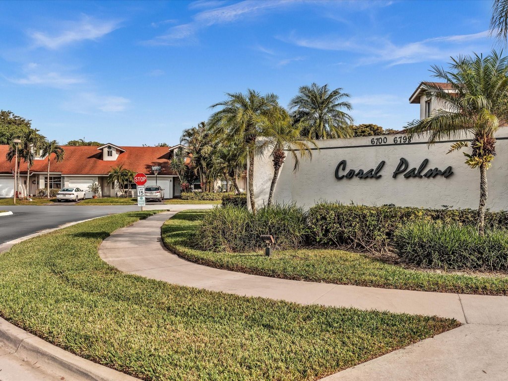 Coral Palms/Woodland Lake - Residential