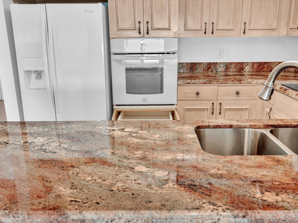 Coral Palms/Woodland Lake - Residential