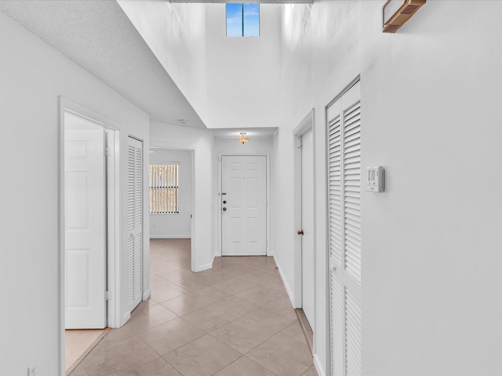 Coral Palms/Woodland Lake - Residential