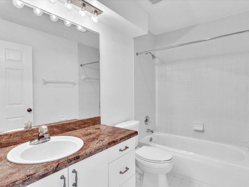 Coral Palms/Woodland Lake - Residential