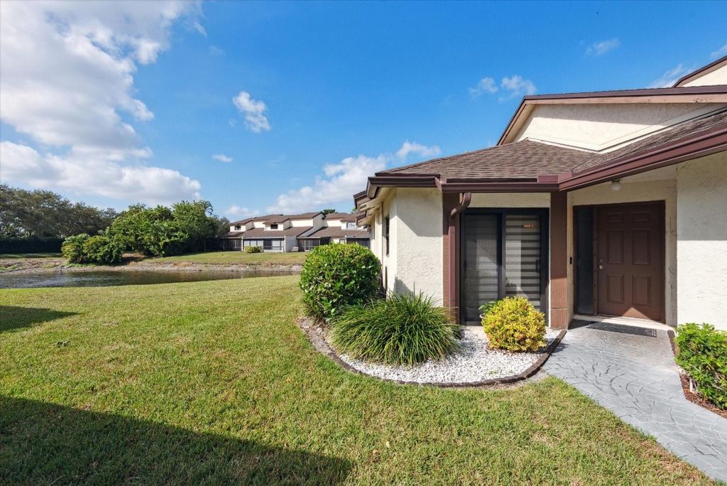 Photo of 20929 Boca Ridge Drive, Boca Raton, FL 33428 (MLS # F10542789)