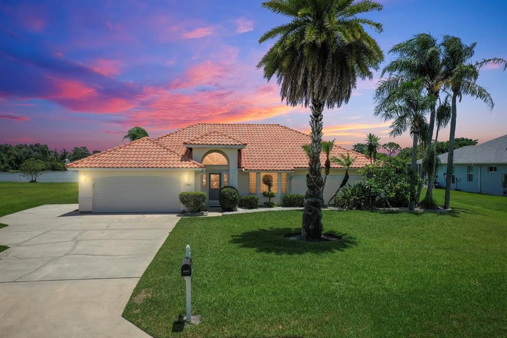 Photo of 1507 SE Westmoreland Boulevard, Port Saint Lucie, FL 34952 (MLS # R10723975)