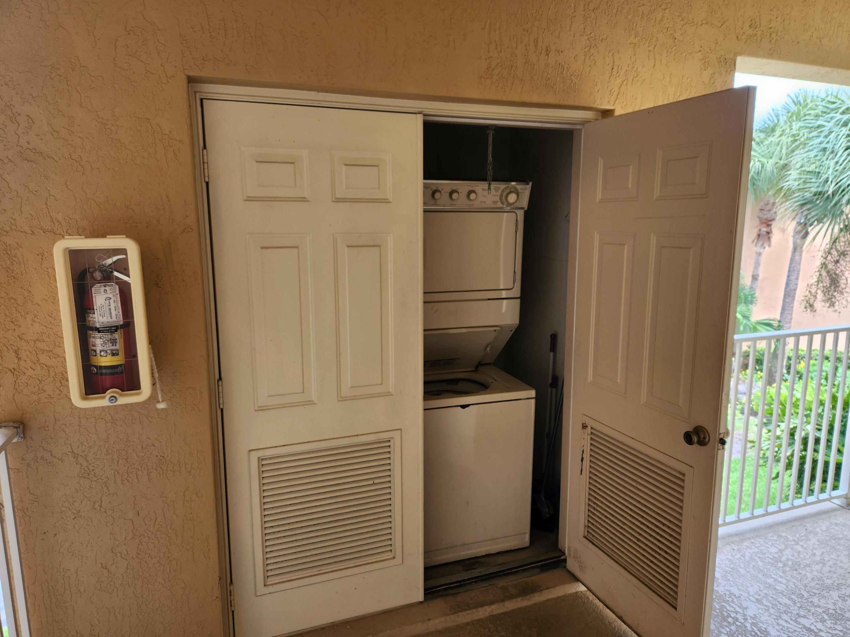 CASTLE PINES CONDOMINIUM - Residential Lease