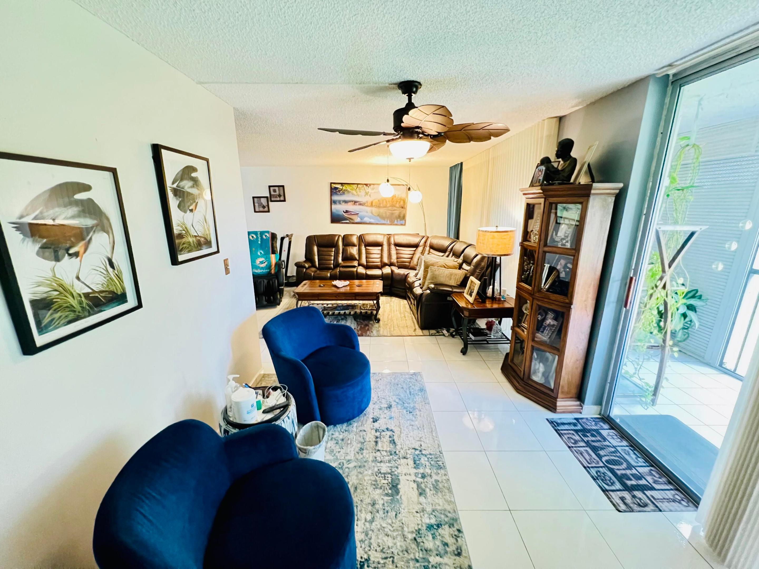 3821 Environ Boulevard 203