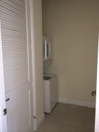 VENETIAN VILLAS - Residential Lease