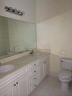 VENETIAN VILLAS - Residential Lease