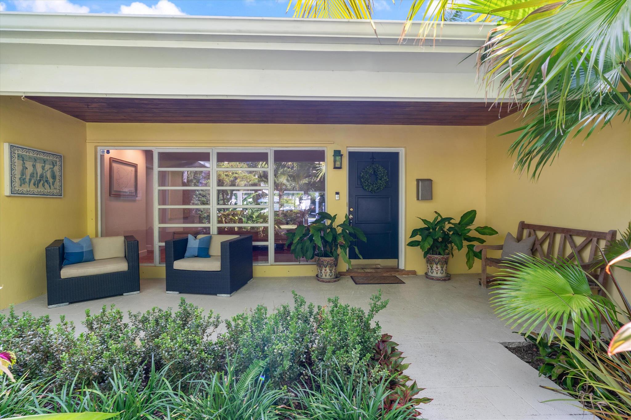 310 NW 18th Street