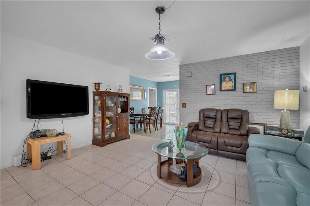Welwyn Manor Annex 32-13 - Residential