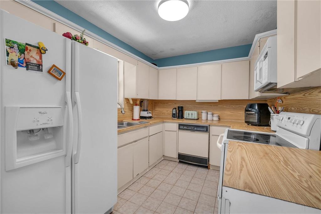 Welwyn Manor Annex 32-13 - Residential