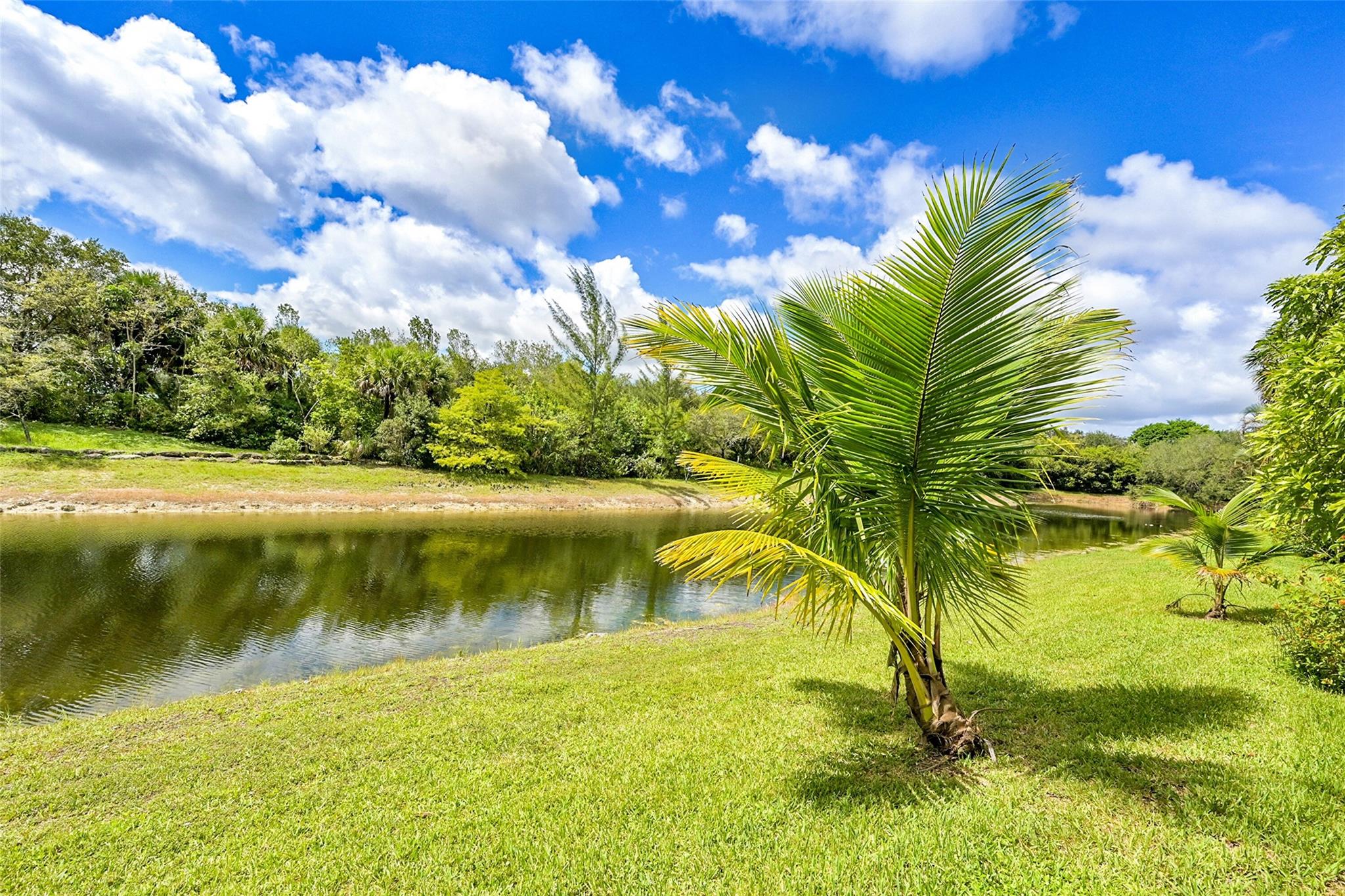 Pinehurst Woods 166-14 B - Residential