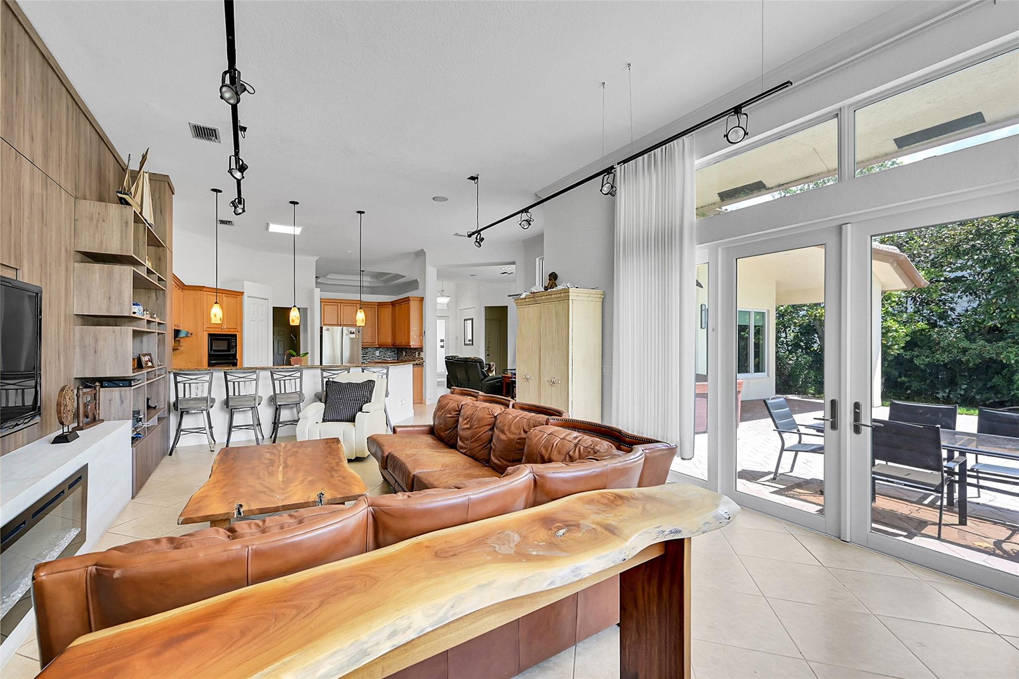 Pinehurst Woods 166-14 B - Residential