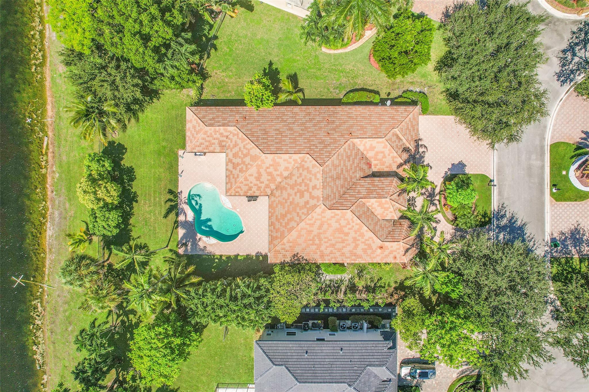 Pinehurst Woods 166-14 B - Residential