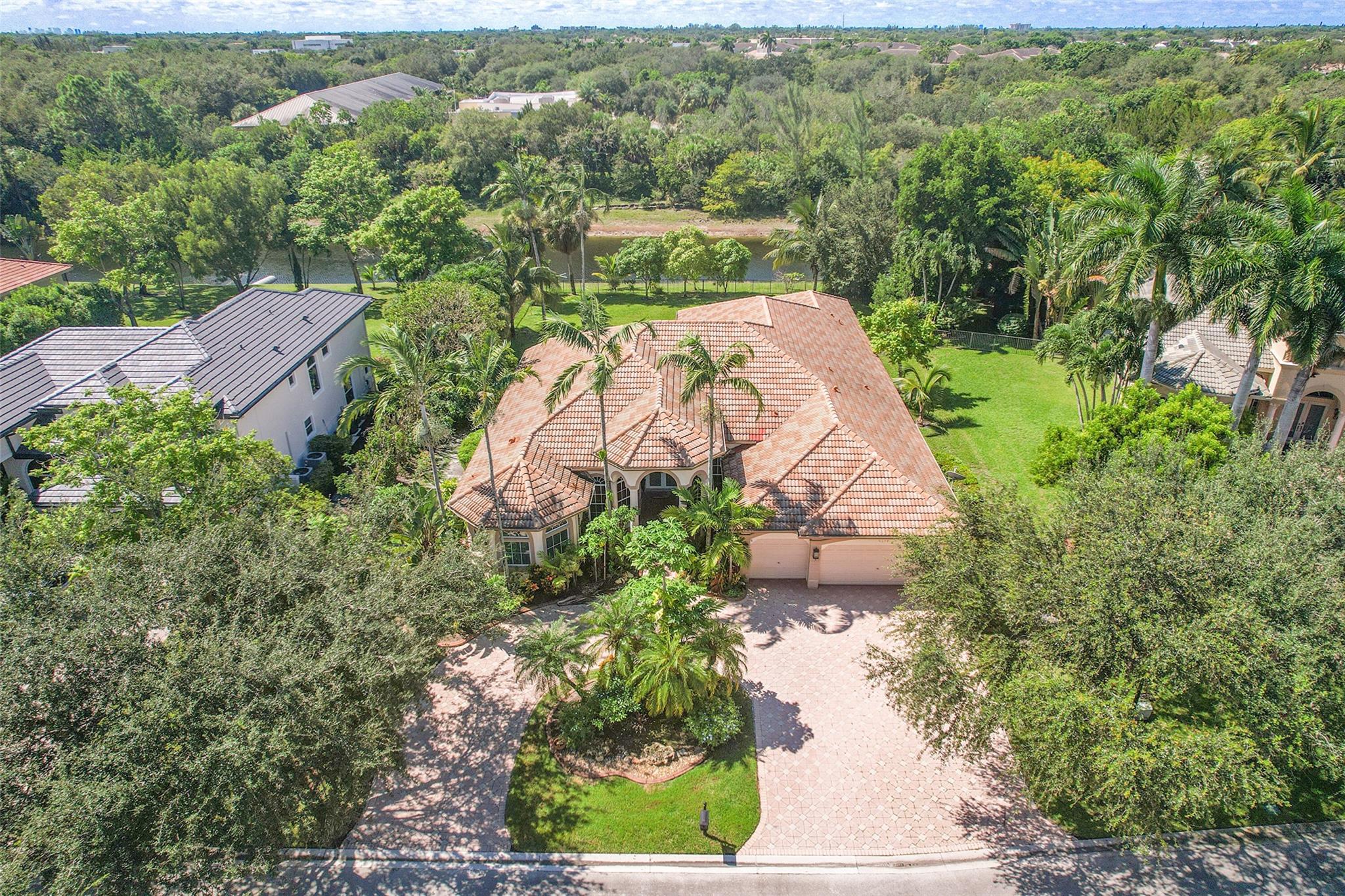 Pinehurst Woods 166-14 B - Residential
