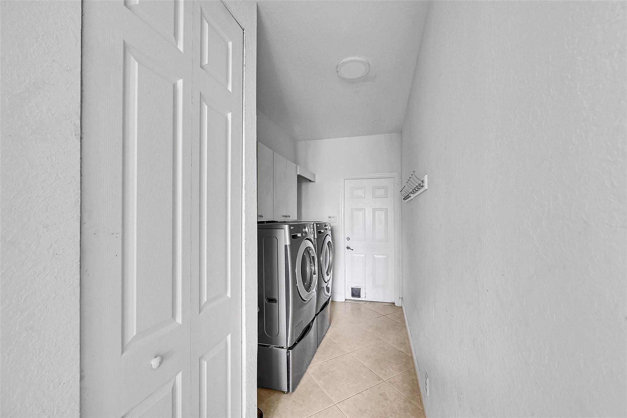 Pinehurst Woods 166-14 B - Residential