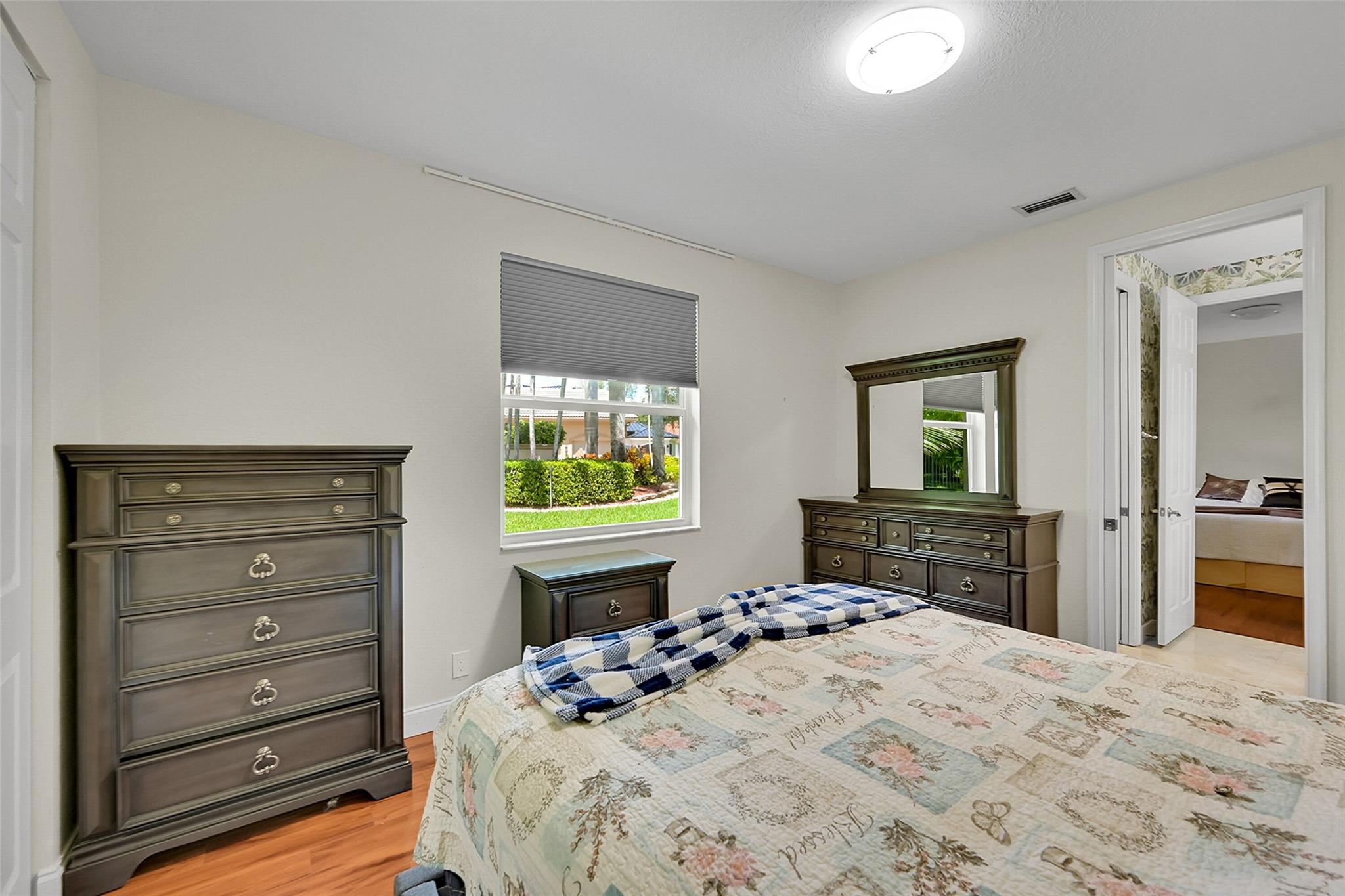 Pinehurst Woods 166-14 B - Residential