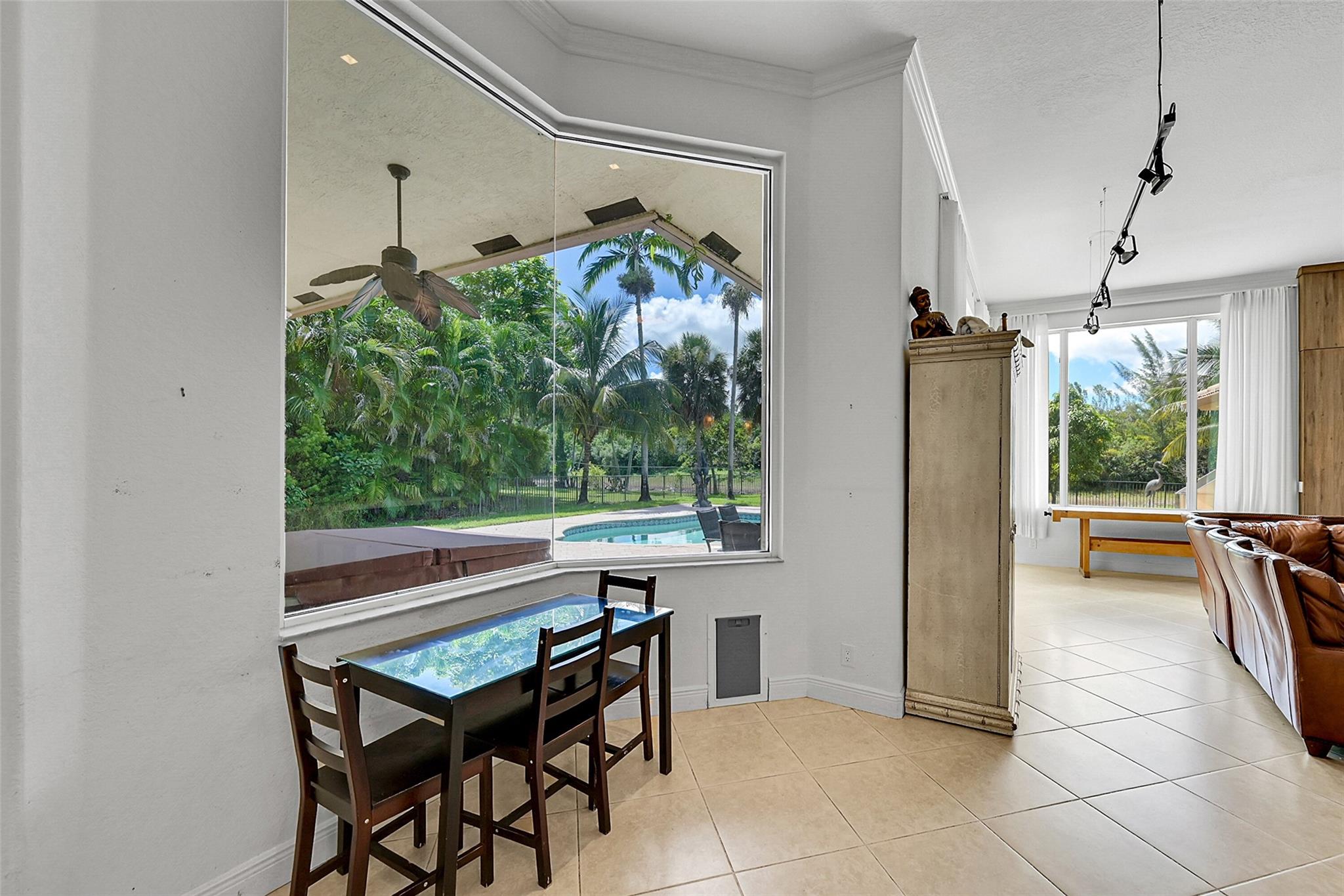Pinehurst Woods 166-14 B - Residential