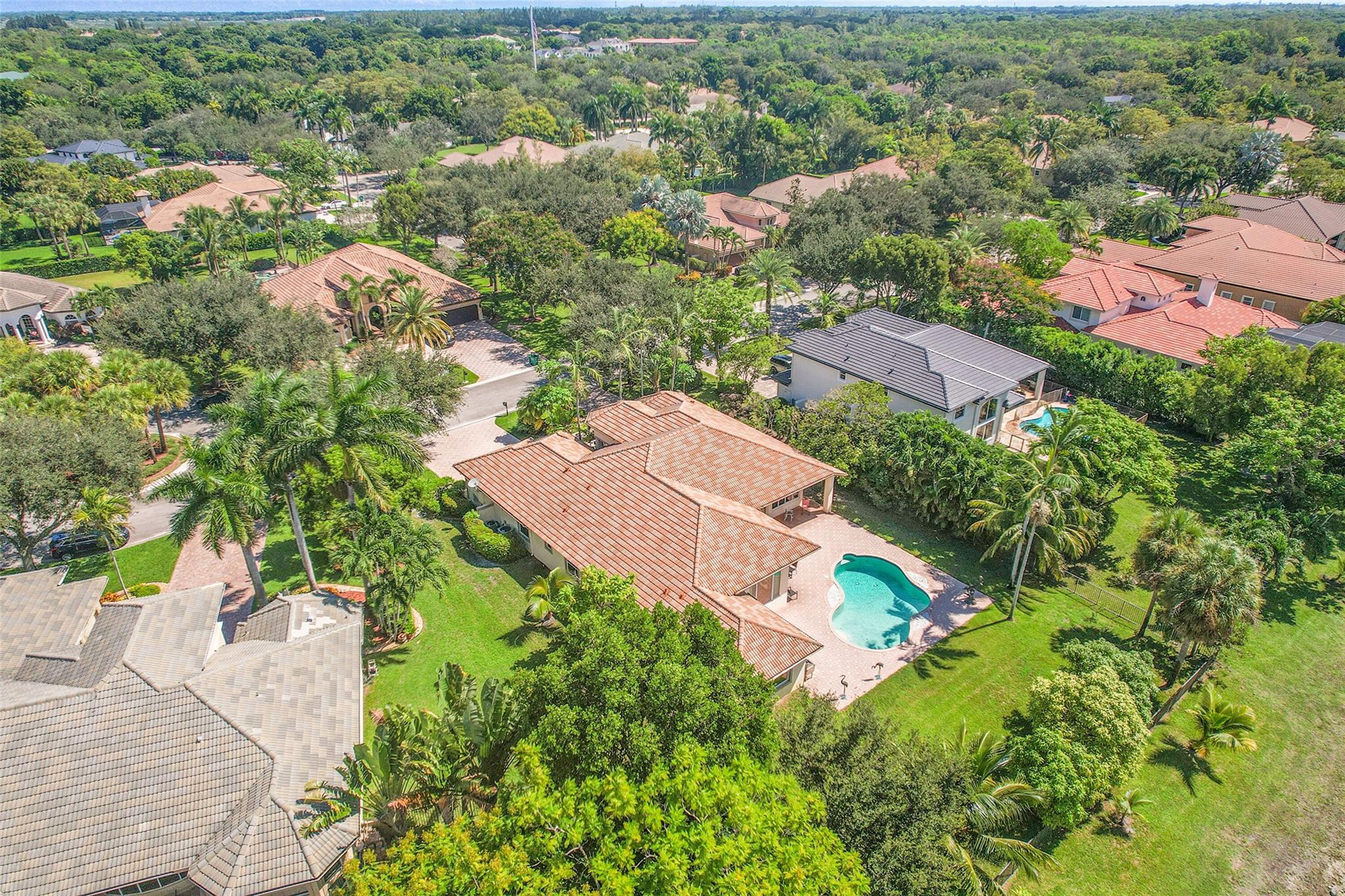 Pinehurst Woods 166-14 B - Residential