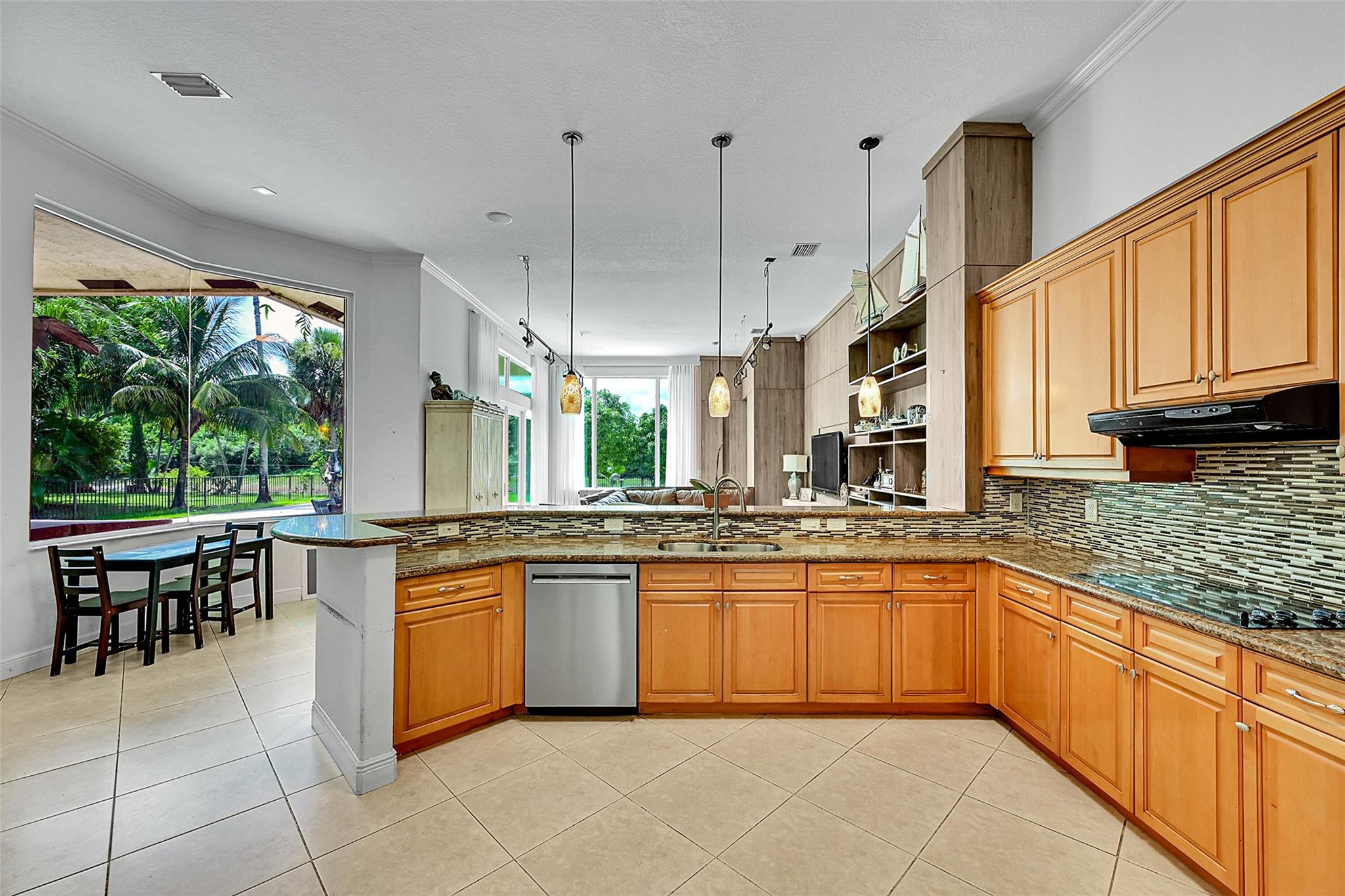 Pinehurst Woods 166-14 B - Residential