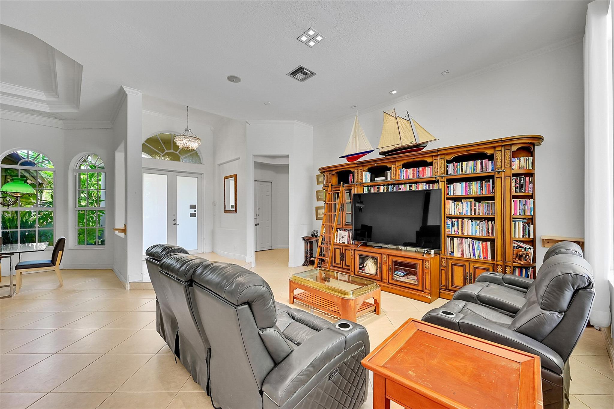 Pinehurst Woods 166-14 B - Residential