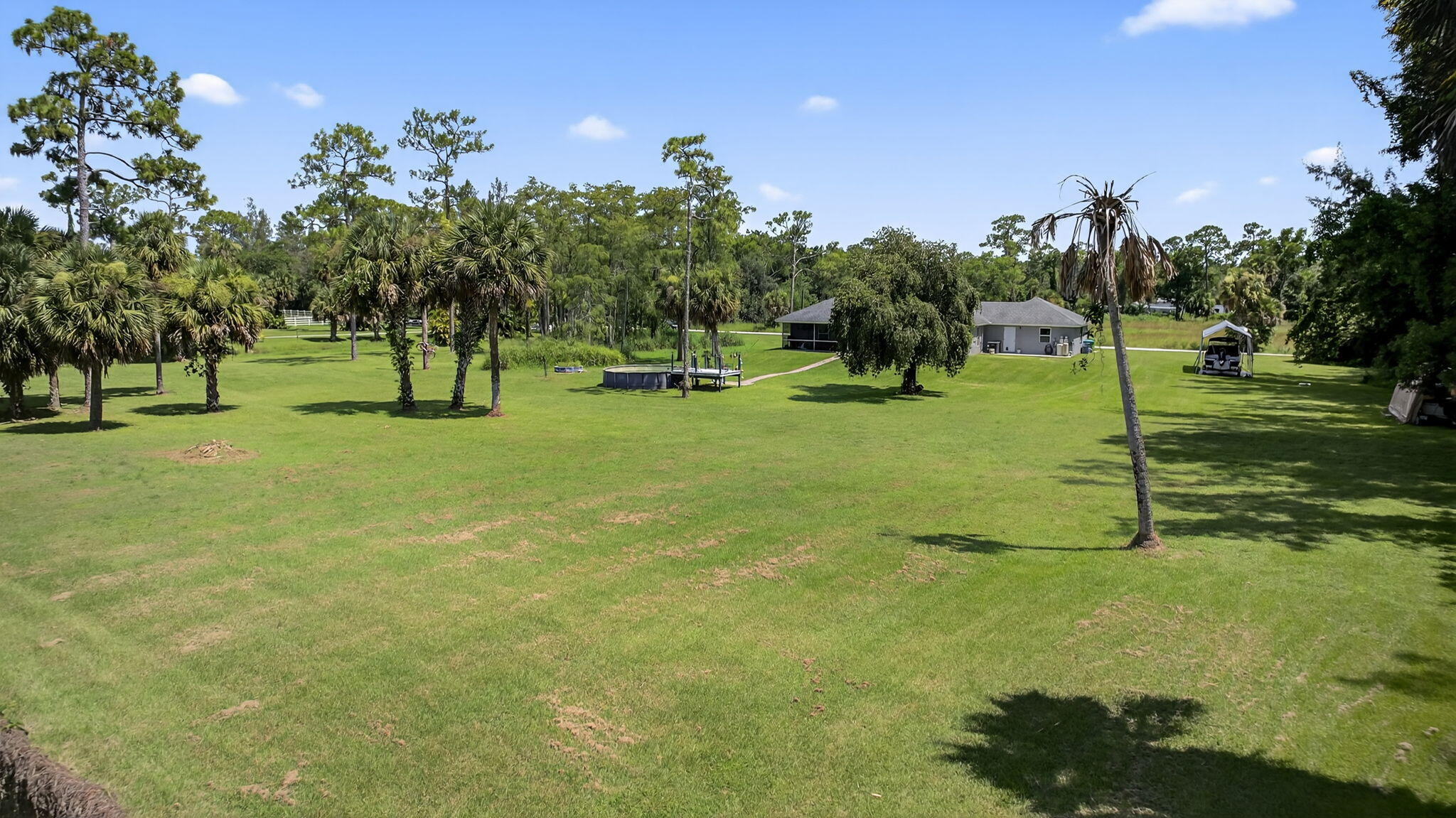 LOXAHATCHEE GROVES - Residential