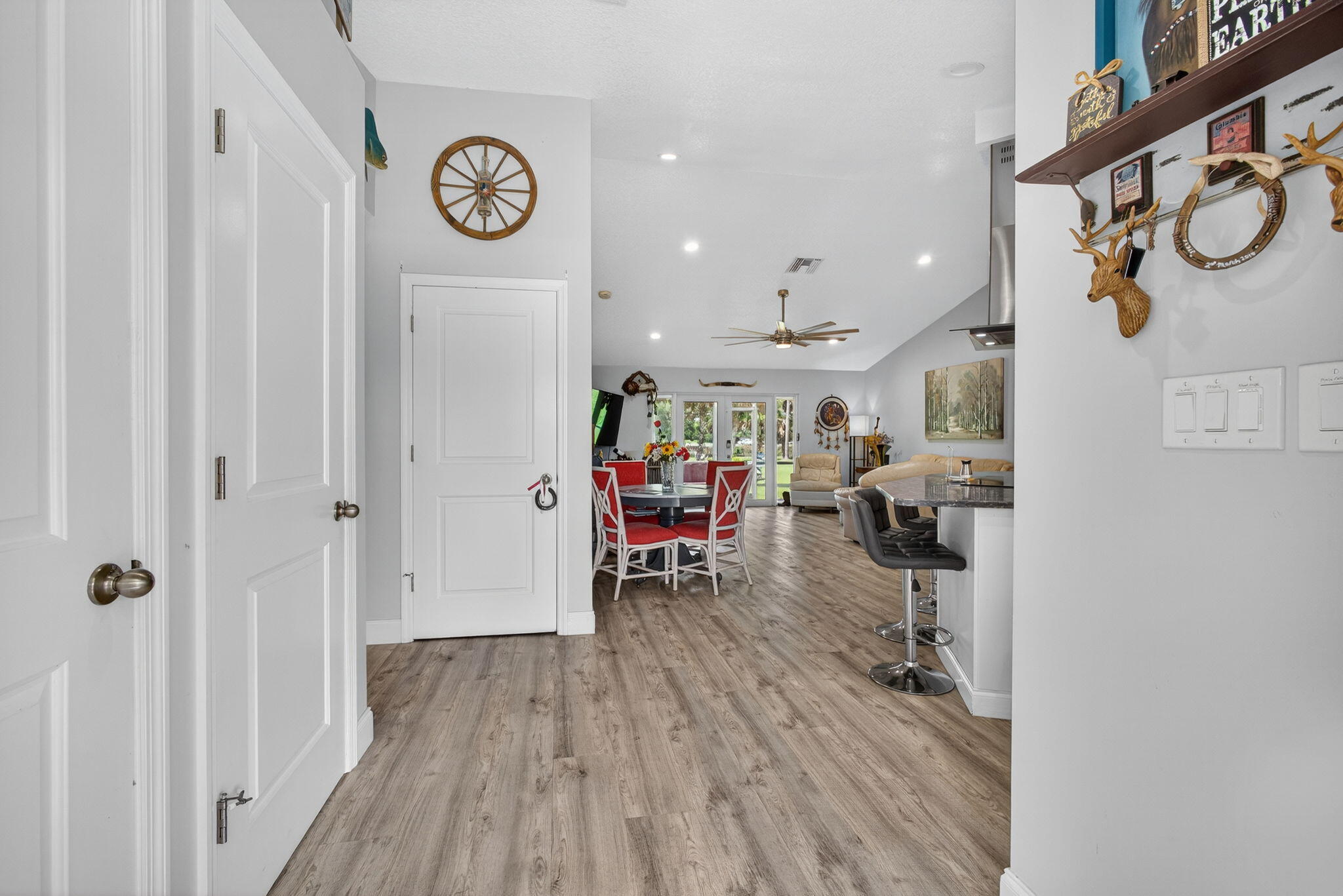 LOXAHATCHEE GROVES - Residential