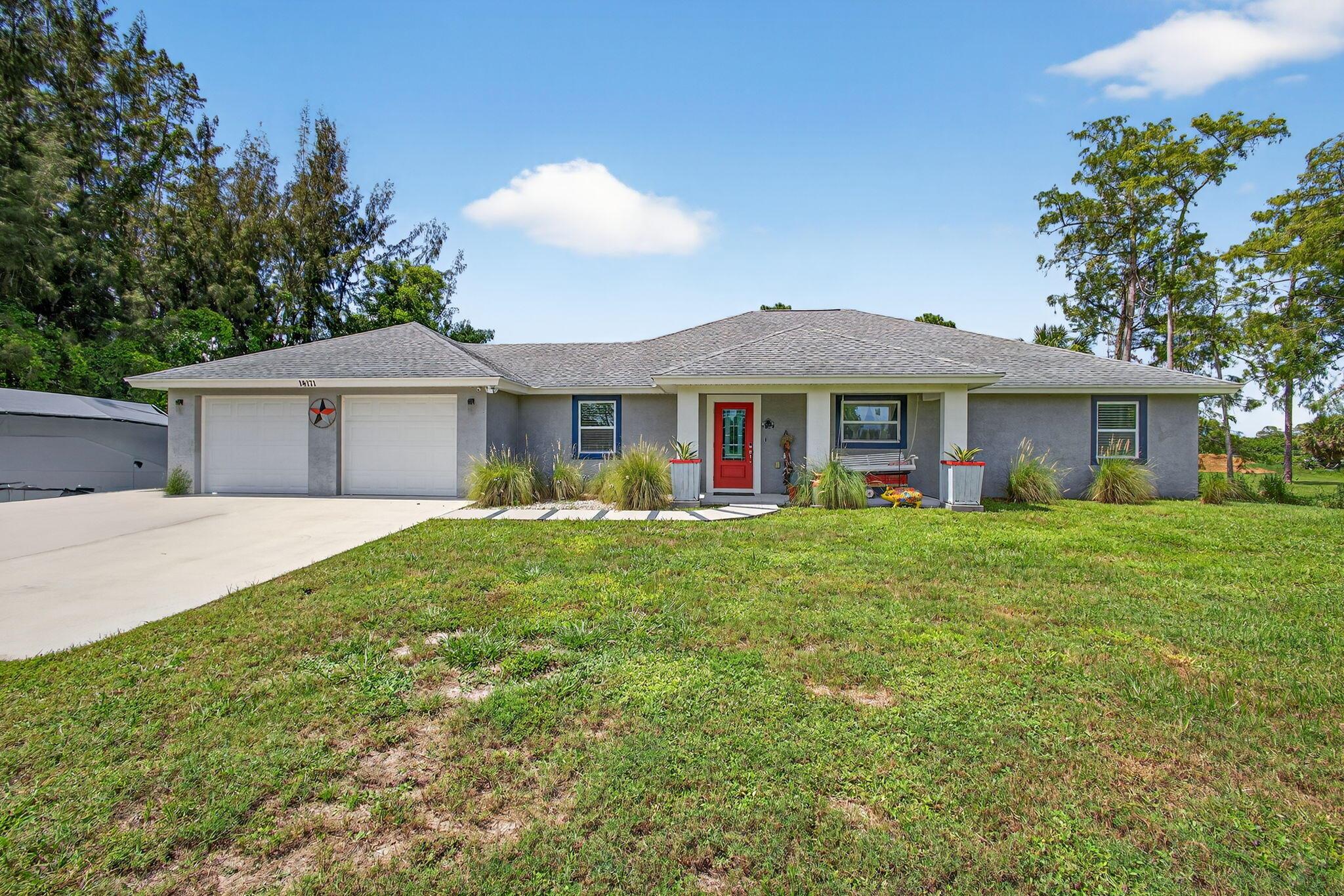 LOXAHATCHEE GROVES - Residential