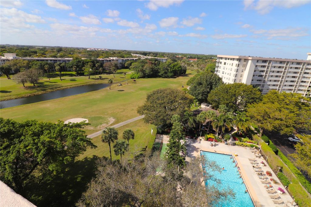 Photo of 3520 Oaks Way #104, Pompano Beach, FL 33069 (MLS # F10426297)