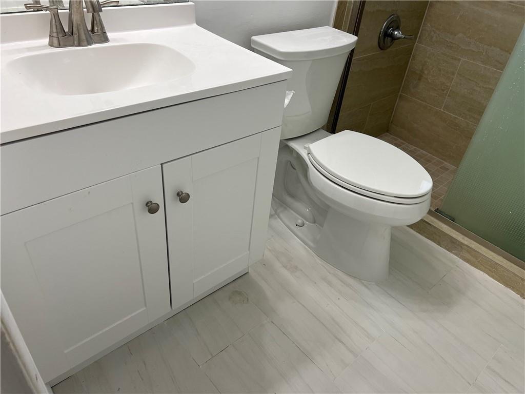 NEWPORT V CONDO - Residential Lease