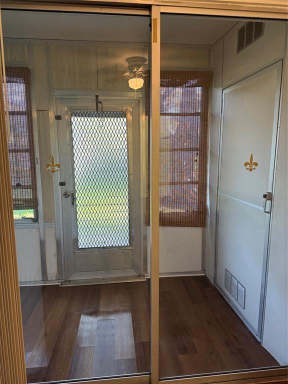 NEWPORT V CONDO - Residential Lease