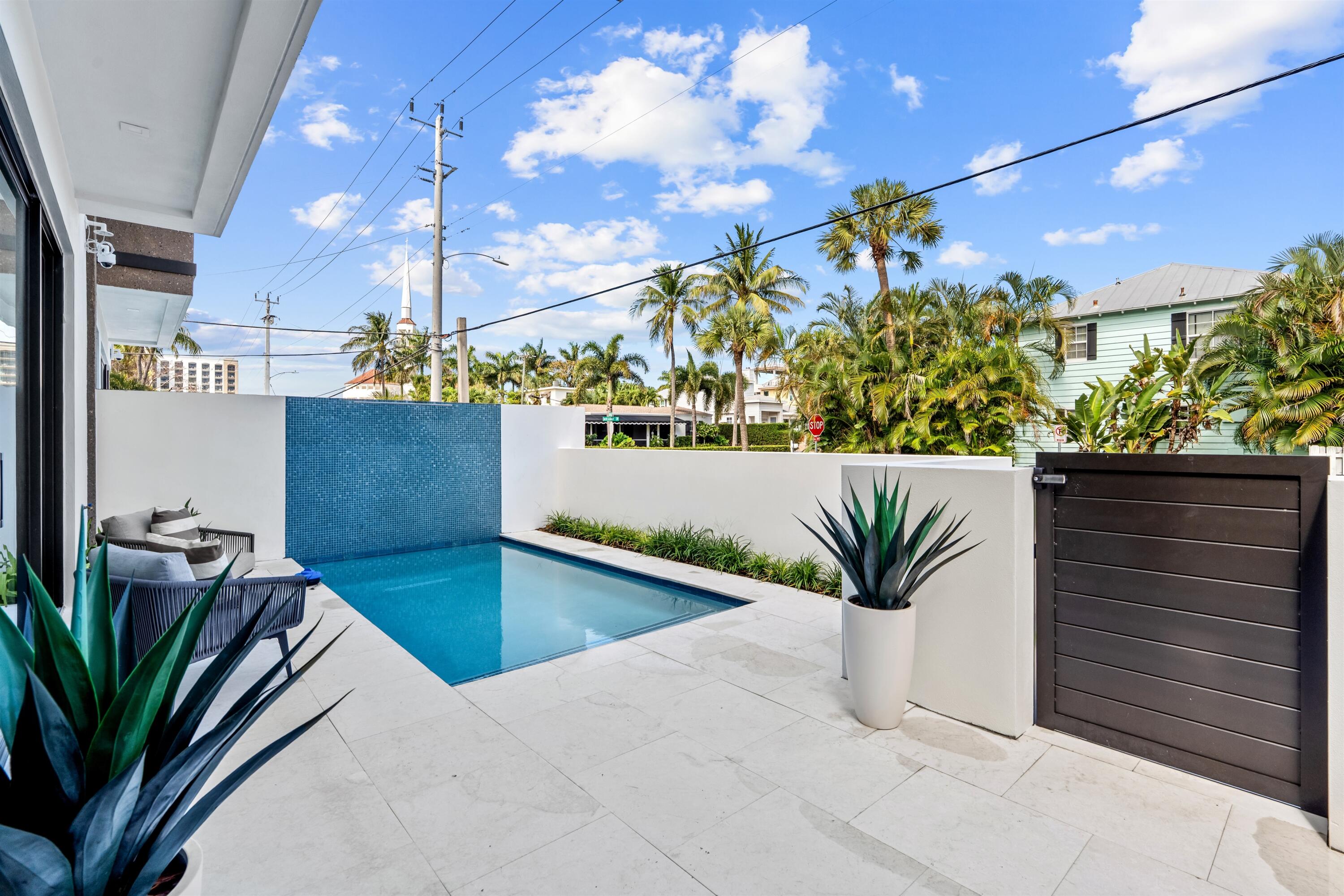 REIDS JOHN B VILLAGE - Residential