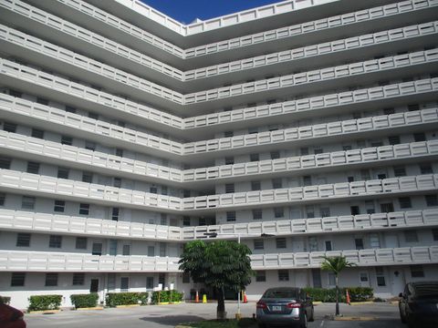 1401 NE Miami Gardens Dr 488 Miami FL 33179