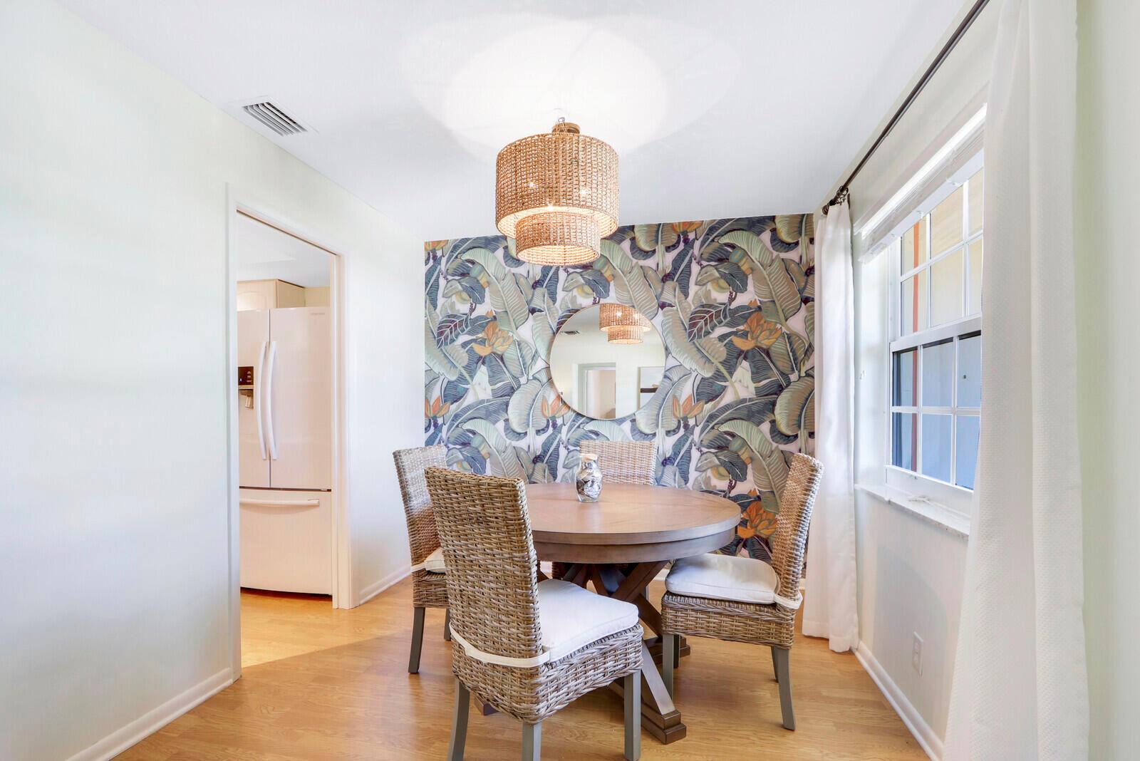 THE SOUNDINGS - Residential Lease